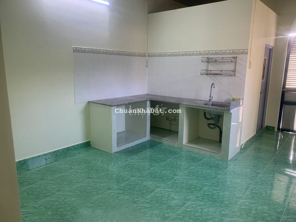 Cho thuê nhà nguyên căn 113m2 đng oto Vĩnh Ngọc 3PN giá rẻ 4tr2/tháng Cho thuê nhà nguyên căn 113m2 đng oto Vĩnh Ngọc 3PN giá rẻ 4tr2/tháng