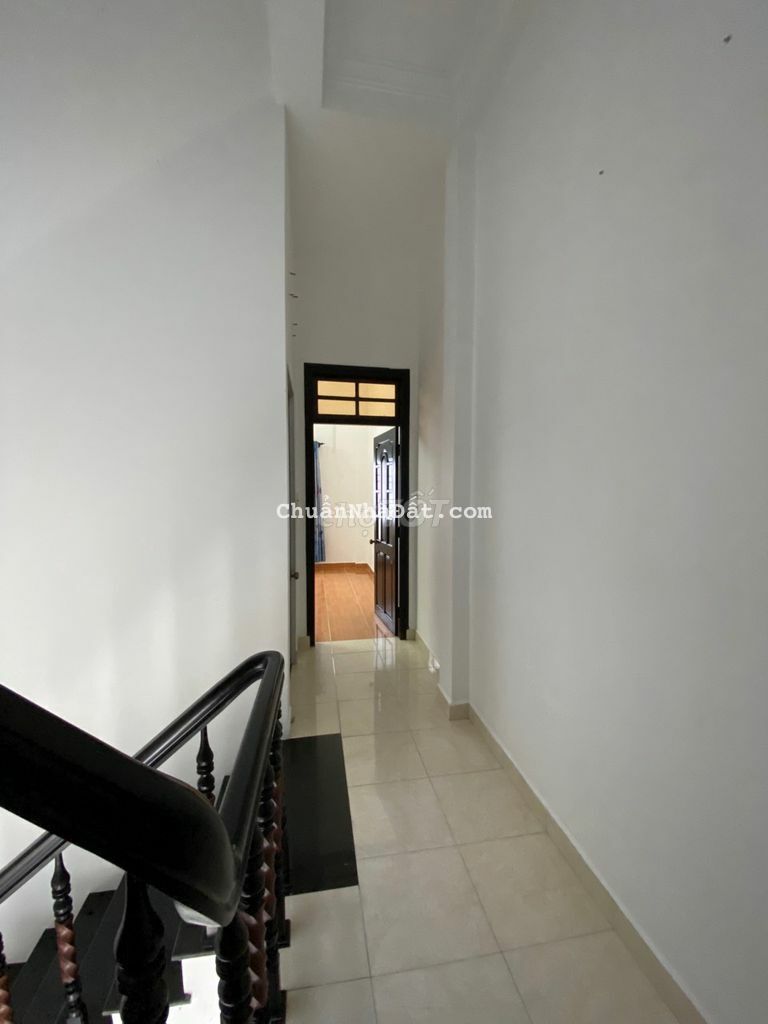 Cho thuê nhà nguyên căn 3 tầng 4PN Phước long đường 16m giá rẻ 10tr