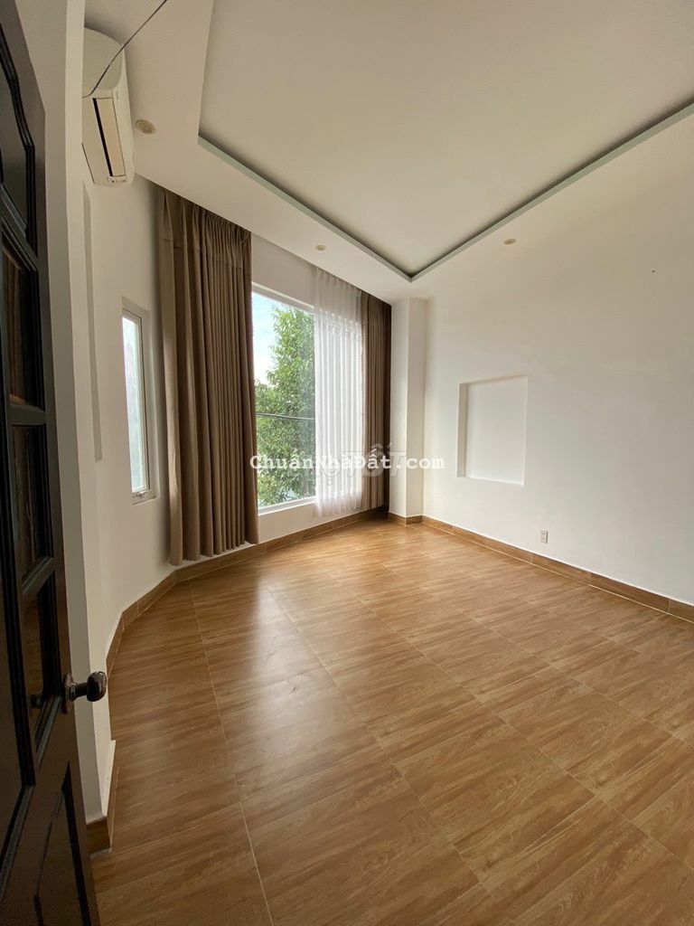 Cho thuê nhà nguyên căn 3 tầng 4PN Phước long đường 16m giá rẻ 10tr