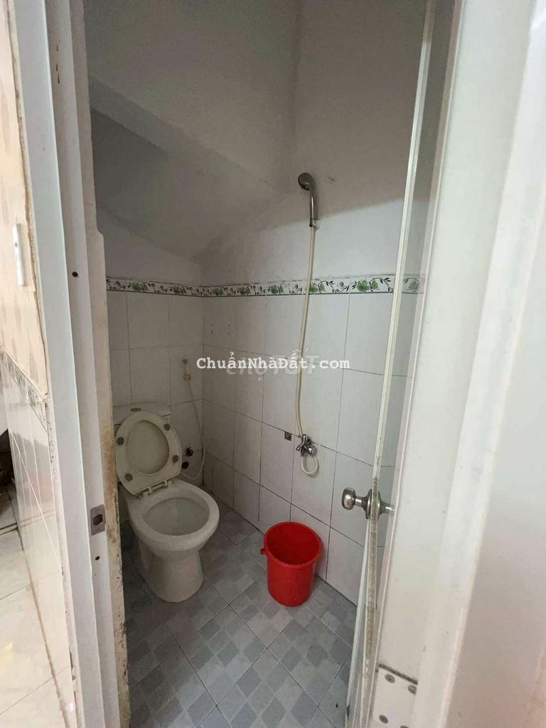 CHO THUÊ NHÀ NC GIÁ RẺ 4PN HẺM 2056 HTP TT NHÀ BÈ