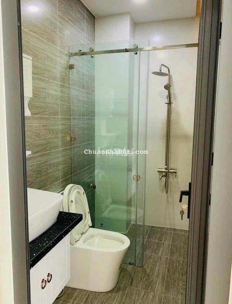 Cho thuê nhà Đào tông nguyên có sân đậu xe ô tô 4 PN Cho thuê nhà Đào tông nguyên có sân đậu xe ô tô 4 PN