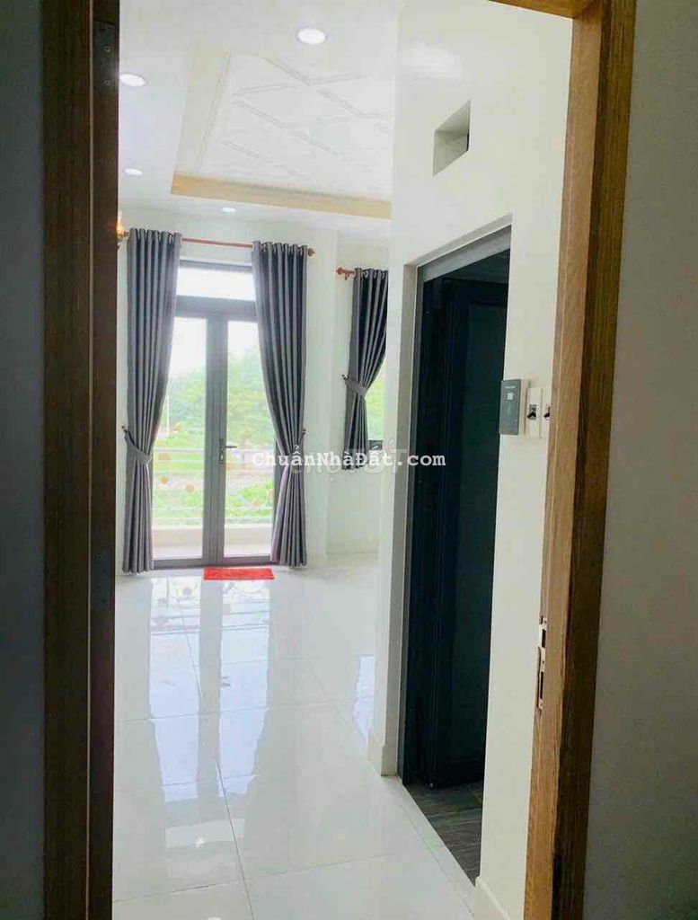 Cho thuê nhà Đào tông nguyên có sân đậu xe ô tô 4 PN Cho thuê nhà Đào tông nguyên có sân đậu xe ô tô 4 PN