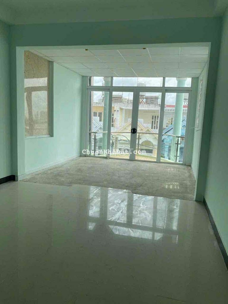 Cho thuê nhà 4,5x18 2 lầu st 4 PN thị trấn nhà bè