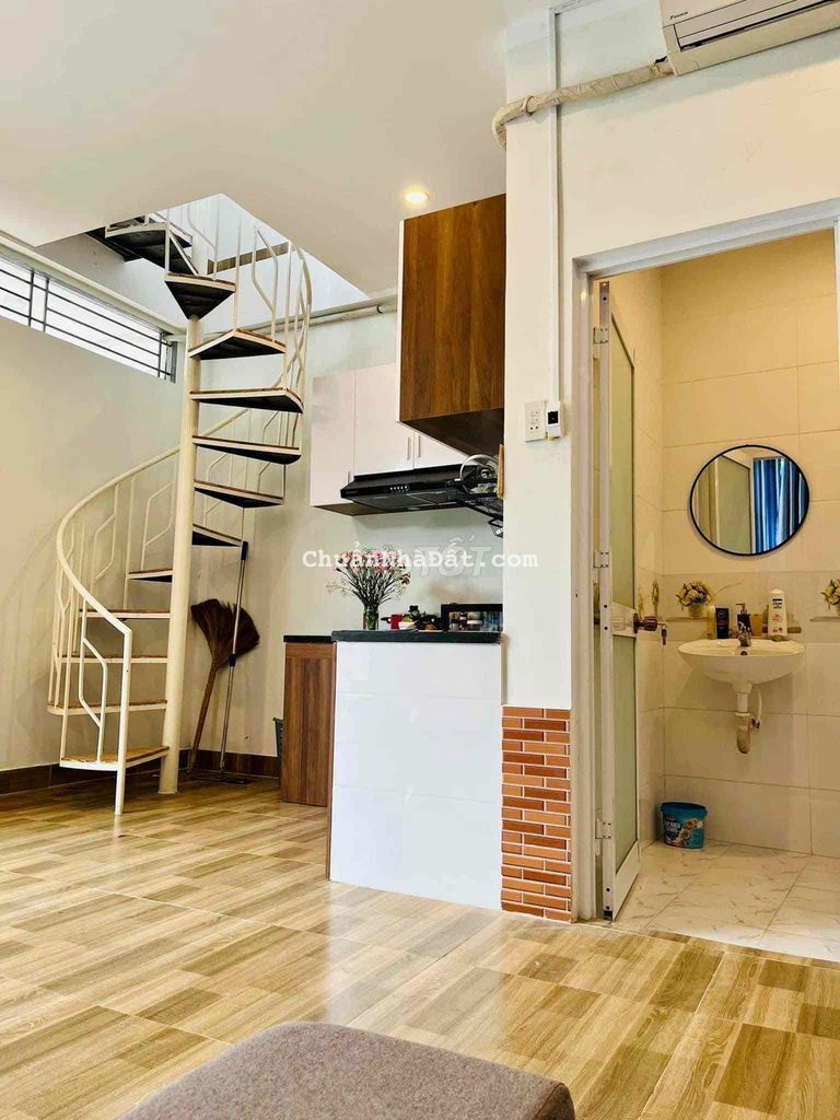 cho thuê Nhà mới rất đẹp lộ ô tô góc 2 mặt tiền trục chính hẻm 9 Võ Vă