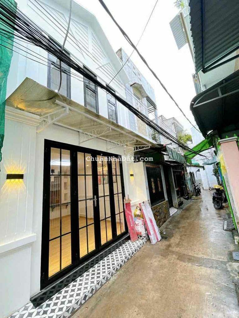 Nhà lầu tuyệt đẹp mới 100% hẻm 33 Quang Trung Nhà lầu tuyệt đẹp mới 100% hẻm 33 Quang Trung