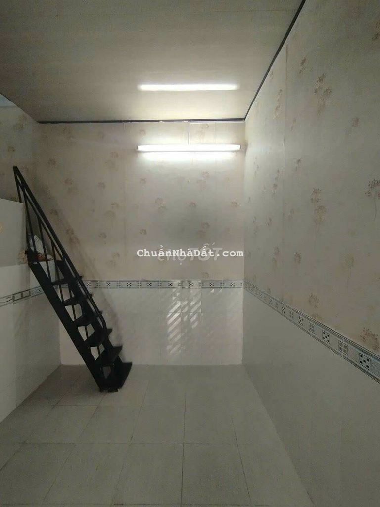 Cho thuê nhà 2 phòng ngủ đường Nguyễn Việt Hồng có 1 máy lạnh