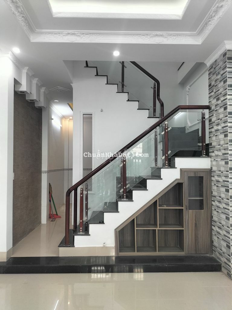 CHO THUÊ NHÀ TRỆT LẦU NỘI THẤT MỚI ĐẸP NGAY QUẬN NINH KIỀU