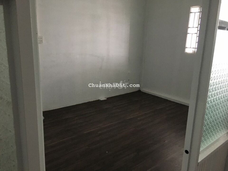 CHỦ GỬI CHO THUÊ NHÀ MẶT TIỀN HẺM LỚN ĐƯỜNG 3 THÁNG 2 GIÁ DƯỚI 15TR