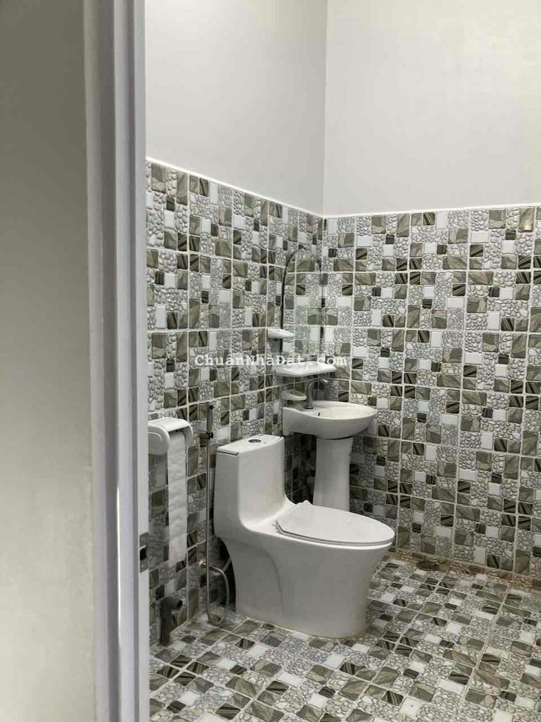 CHO THUÊ NHÀ LẦU MẶT TIỀN TRẦN PHÚ, CÁI KHẾ,NINH KIỀU TPCT 12 TRIỆU