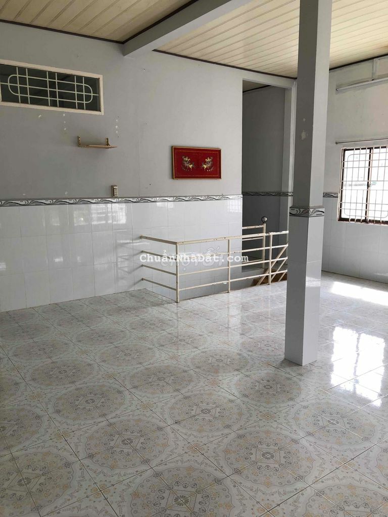 NHÀ 1 LẦU TRÊN LẦU RỘNG RÃI.HẺM TRẦN VIỆT CHÂU