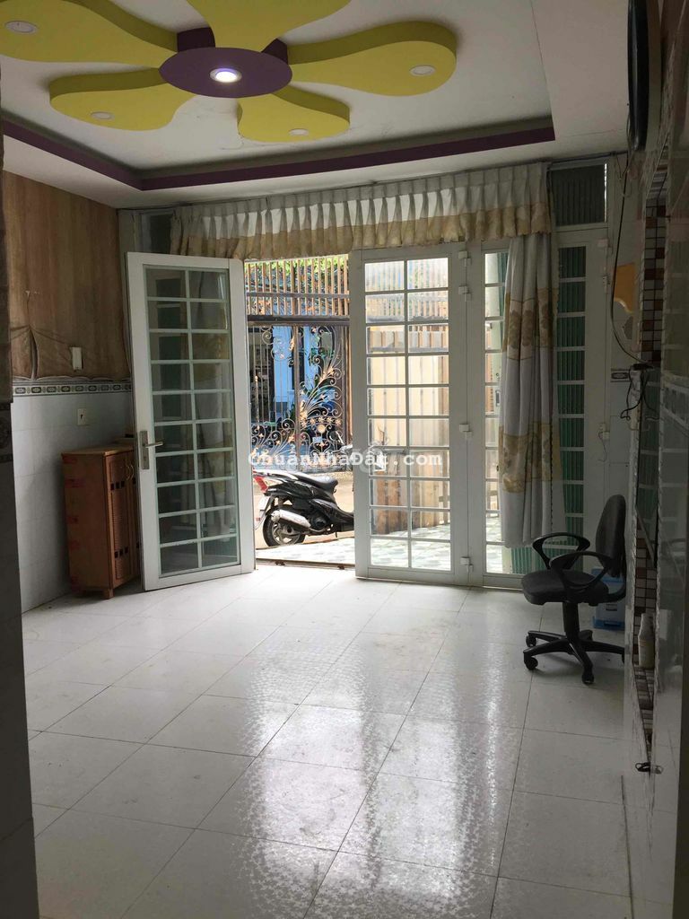 NHÀ 1 LẦU 4PN 4WC HẺM OTO GẦN NGUYỄN VĂN CỪ ĐẠI HỌC Y DƯỢC