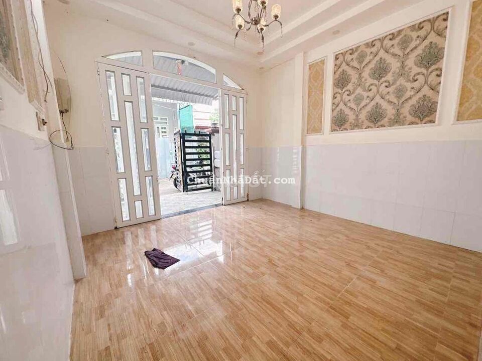 CHO THUÊ NHÀ TRỆT HẺM 12-20 NGUYỄN VĂN CỪ 2PN GIÁ CHỈ 6.5tr/tháng