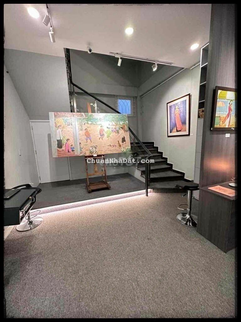 Nhà mới, mặt tiền Phan Xích Long - 5 x 20m - Thang máy - Giá 70 Triệu