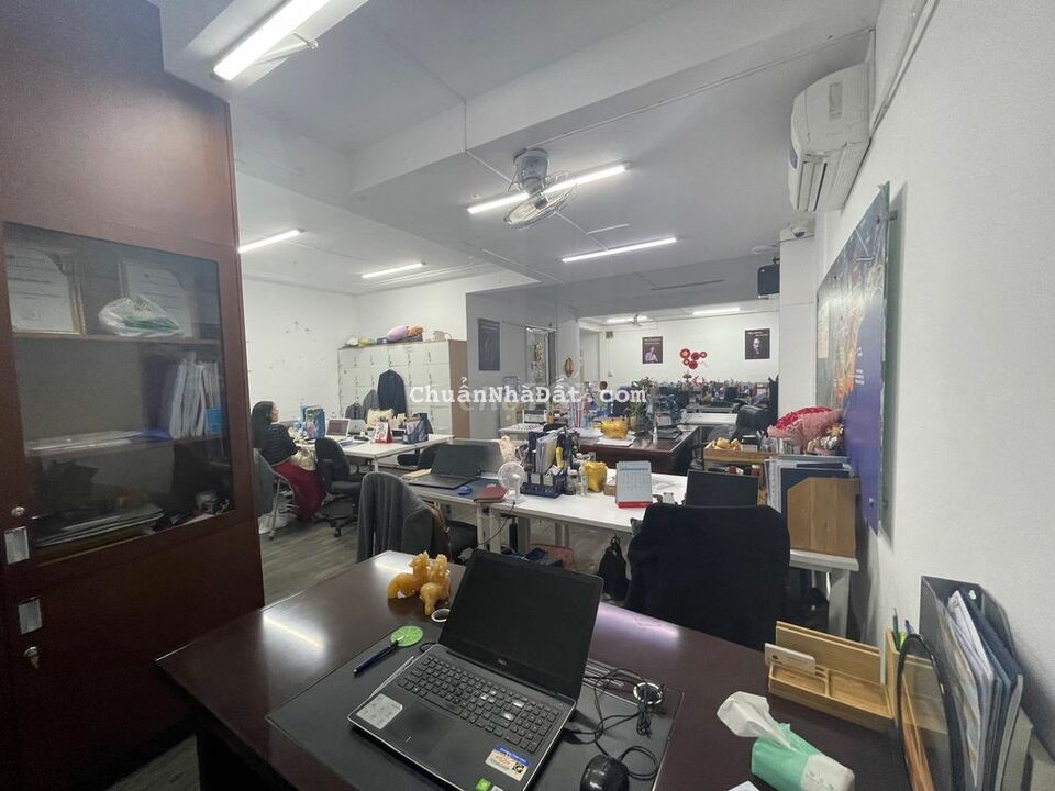 Cho thuê biệt thự Hoa Lan Phú Nhuận - DT: 8 x 20m - Hầm trệt 3 lầu