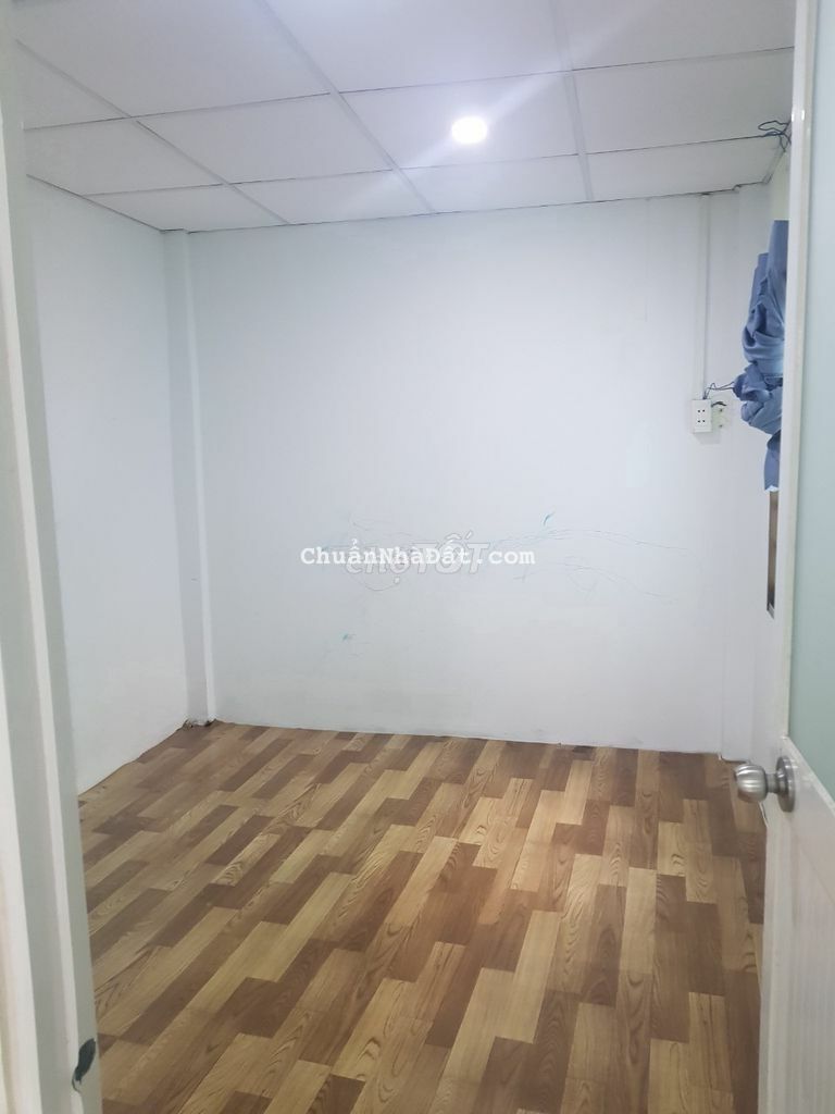 Cho thuê nhà 270/ Nguyễn Trọng Tuyển,ở và KD 9tr Cho thuê nhà 270/ Nguyễn Trọng Tuyển,ở và KD 9tr