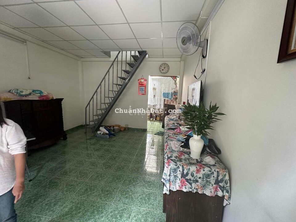 Cho thue Nhà Nguyên Căn Đường Xe Hơi