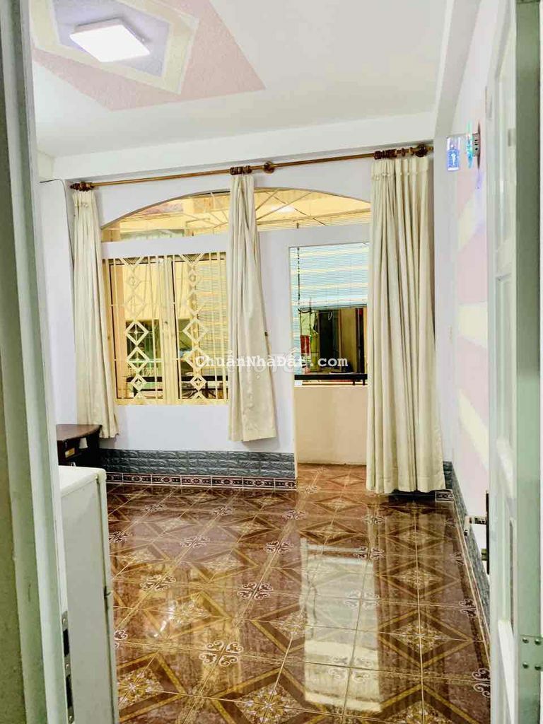 Cho Thuê Nhà Nguyên căn 3pn+3wc nội thất cơ bản