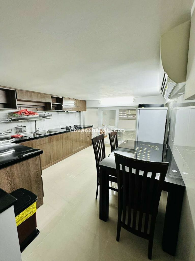 Cho thuê nhà nguyên căn. Đường Lê Văn Sỹ. Quậm Phú Nhuận.