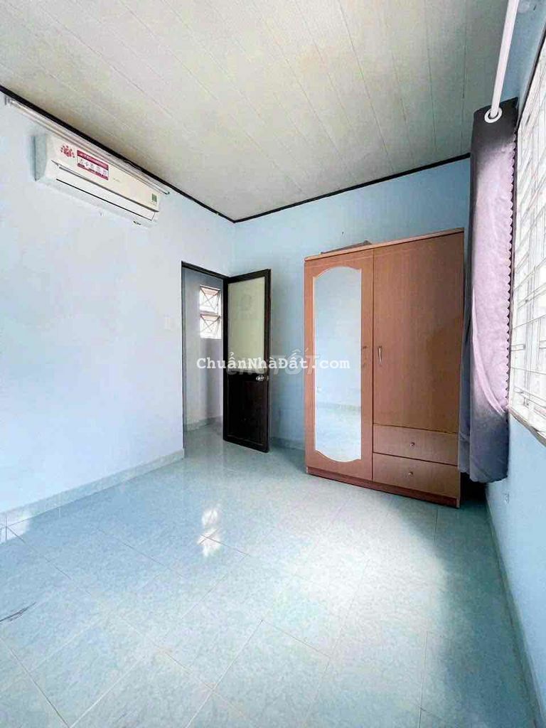 Nhà mới, Hình chụp thật tế. ngay Phan Xích Long va Phan Tây Hồ