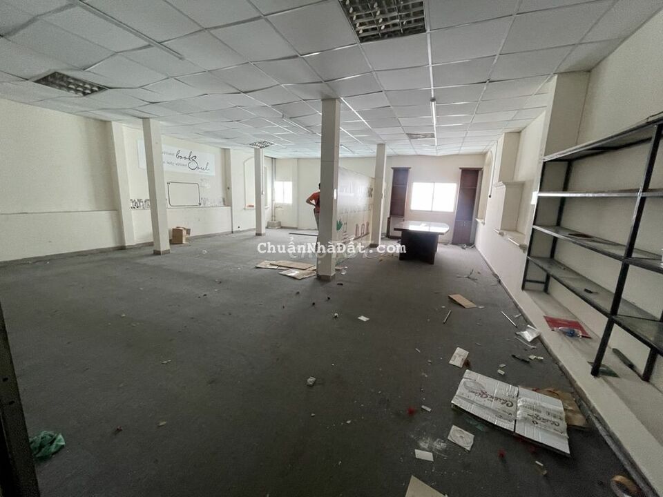 Phố Ẩm Thực Phan XÍch Long, P2, Phú nhuận - 4x20m Hầm + trệt + 4 lầu