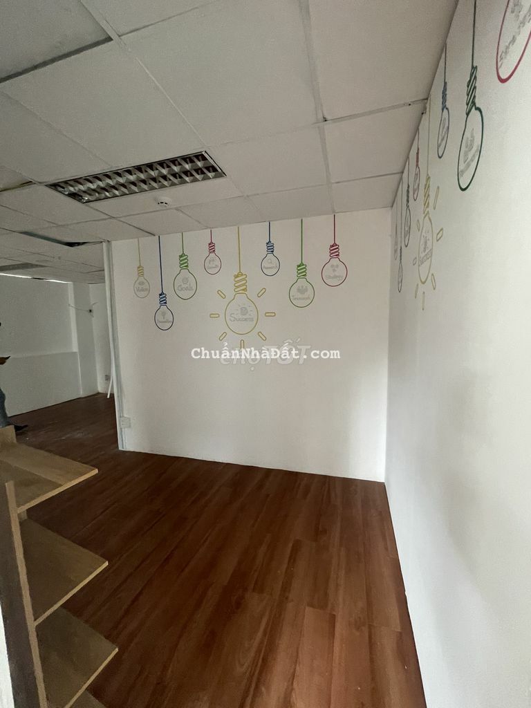 Cho thuê góc 2 mặt tiền 79c điện biên phủ P.ĐaKao Q.1 - Giá 90 Triệu