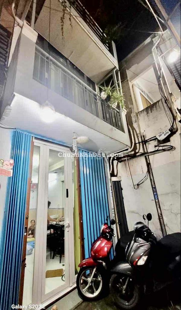 Cho thuê nhà 3pn 11tr đường Trần Quang Khải Quận 1