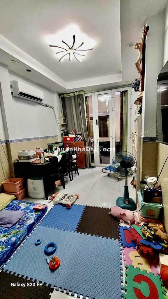 Cho thuê nhà 3pn Trần Quang Khải Tân Định Quận 1