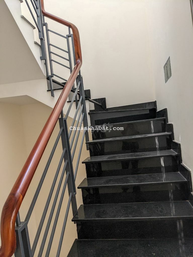 Cần cho thuê nhà mặt tiền Hồ Hảo Hớn, Quận 1, dt 4x16m, giá 25tr/tháng