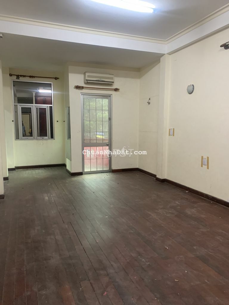 CHO THUÊ NHÀ CHDV, HOMESTAY, 7PN, 8WC MẶT TIỀN Q.1, KINH DOANH SẦM UẤT