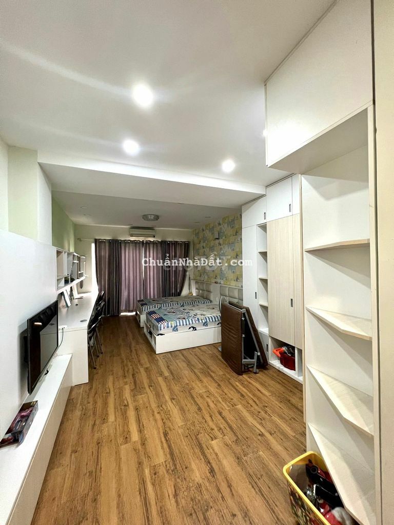 Cho thuê  đường Sư Vạn Hạnh,P 12,Q10. 5x20m trệt +  lầu, Giá 25 triệu