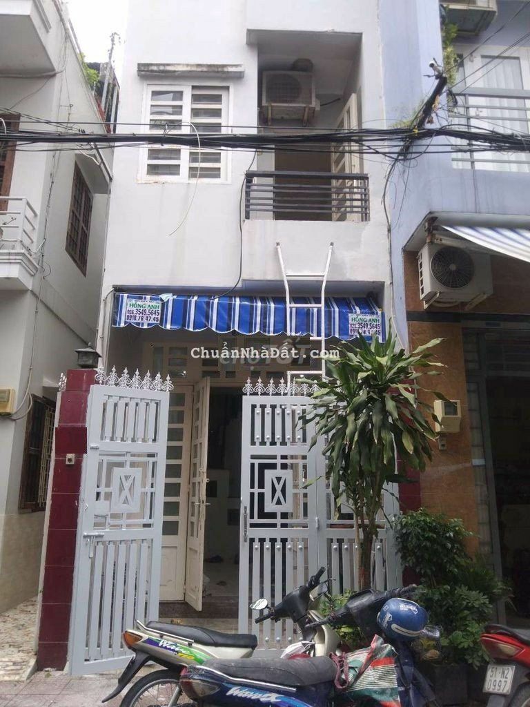 Cho thuê nhà Tô Hiến Thành, P13, Q10. DT: 3.2x10m, 2PN. Giá 9 triệu