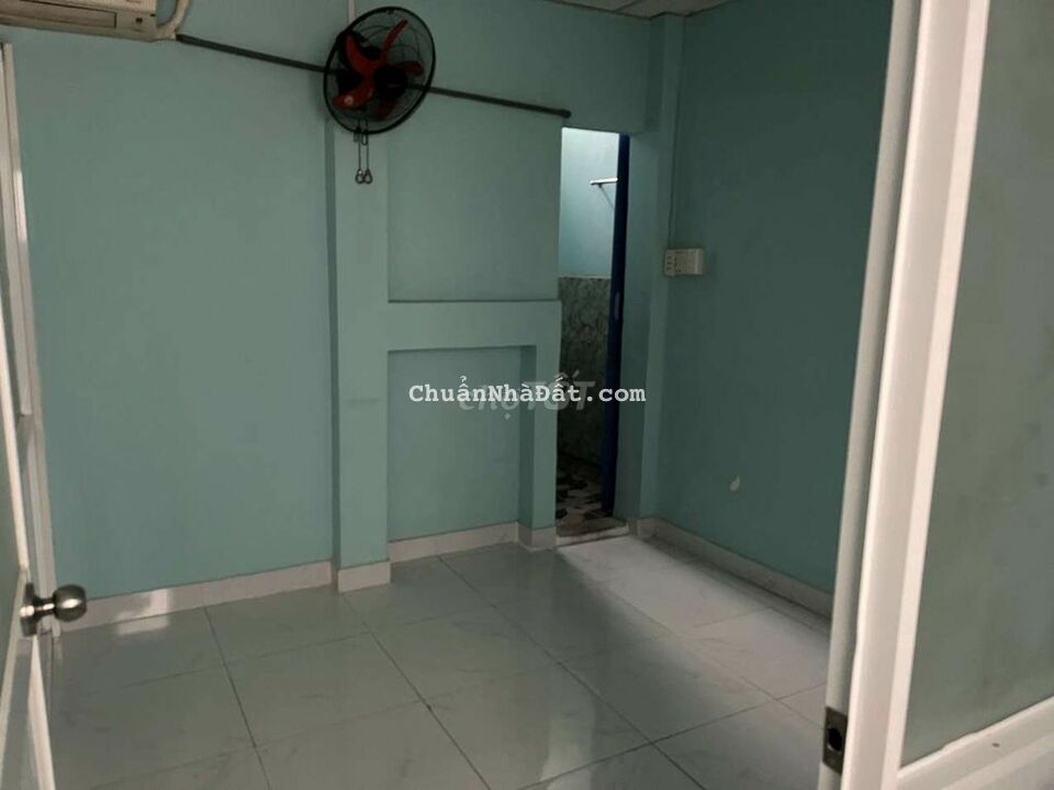 Cho thuê nhà nguyên căn Đường Tô Hiến Thành. Quận 10