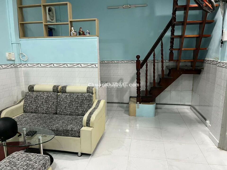 Cho thuê nhà nguyên căn Đường Tô Hiến Thành. Quận 10