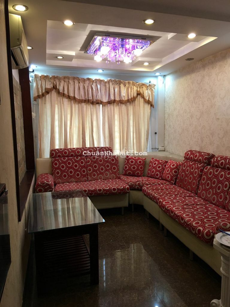 Cho thuê nhà MT Nguyễn Ngọc Lộc, P14, Q10. DT: 3.2x10m, 5PN. 16 triệu