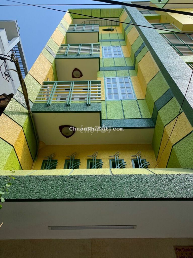 Nhà Nguyễn Tri Phương Q10, 3 Lầu 3pn mới đẹp, 18tr ngay góc Hòa Hảo