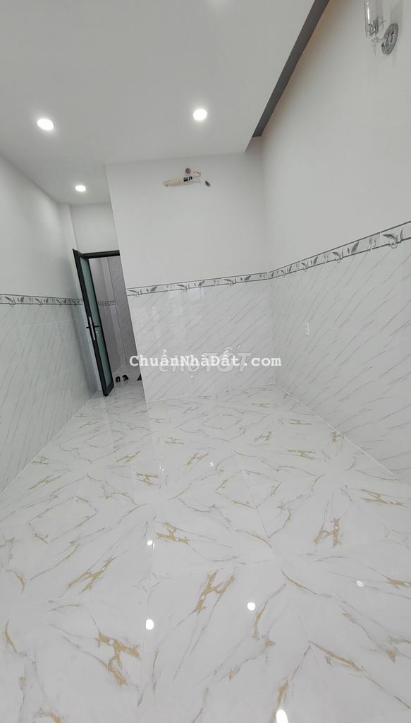 Nhà mới xây Hoà Hảo-Lý Thường Kiệt Q10 3.5x12m 3L 13tr