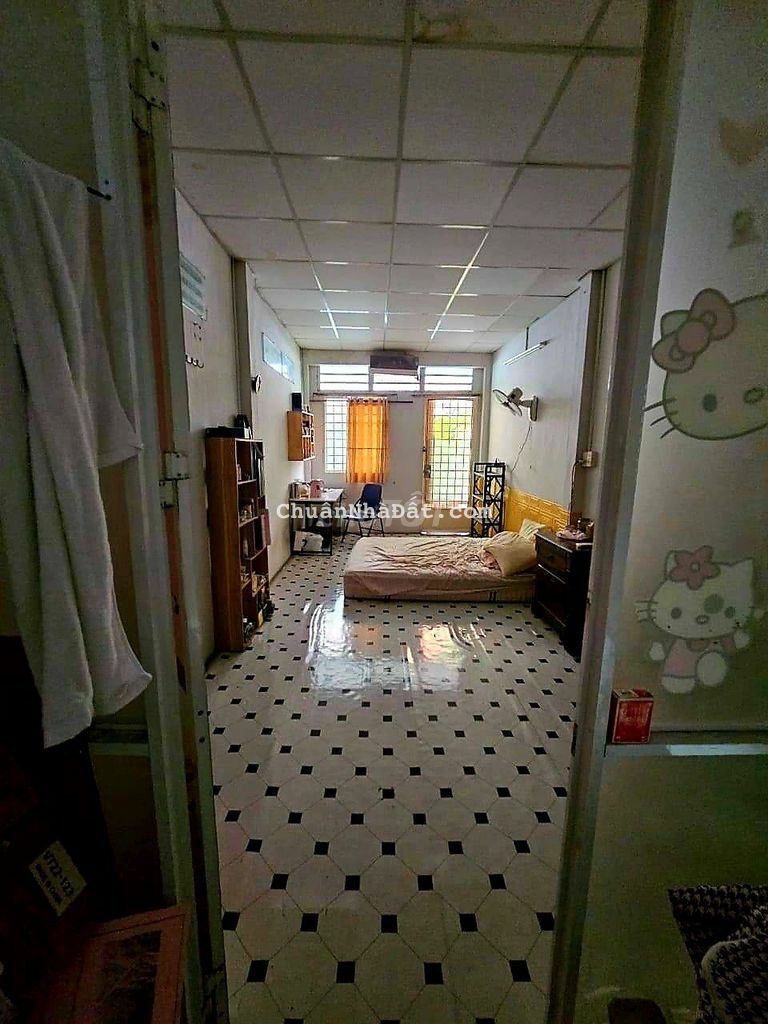 Cho thuê nhà nguyên căn đường 3/2, P11, Q10. DT: 4x16m. Giá 12 triệu Cho thuê nhà nguyên căn đường 3/2, P11, Q10. DT: 4x16m. Giá 12 triệu