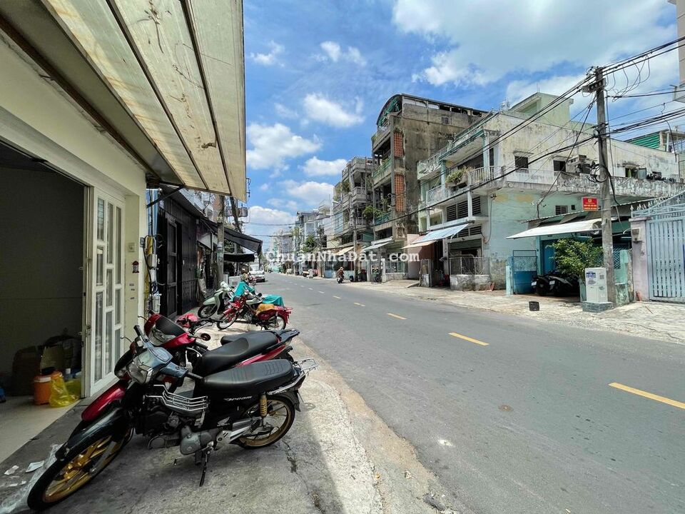 CỰC ĐẸP Cho Thuê Nguyên Căn Nguyễn Chí Thanh (150m2) 1 Tầng Giá 20tr