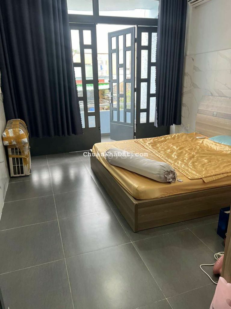 Nhà đẹp, NTCC.Dt: 4x20m 1 lầu 3pn 3wc, kinh doanh buôn bán được