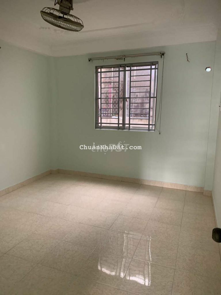 Nhà hẻm nhựa 10m 2 lầu ST 4pn3wc Nhà mới vô ở liền