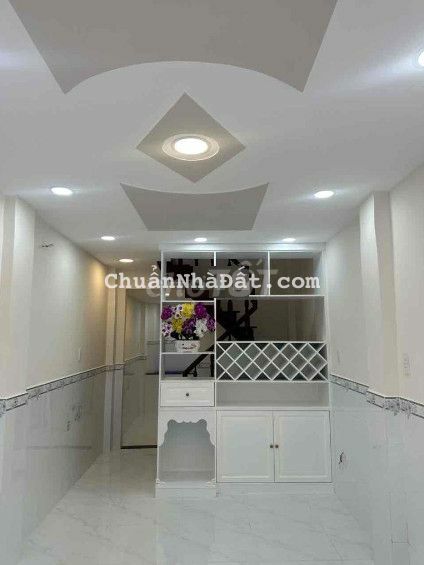 Nhà mới đẹp hẻm 5m TẠ UYÊN Q11, trệt 2 lầu 2pn có máy lạnh 13tr