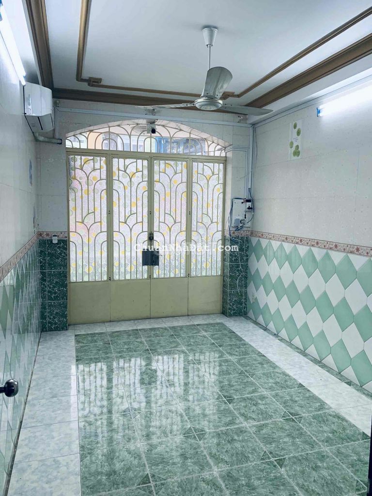 Nhà Mới MT Đường Ba Tháng Hai 4lầu 4PN 4WC