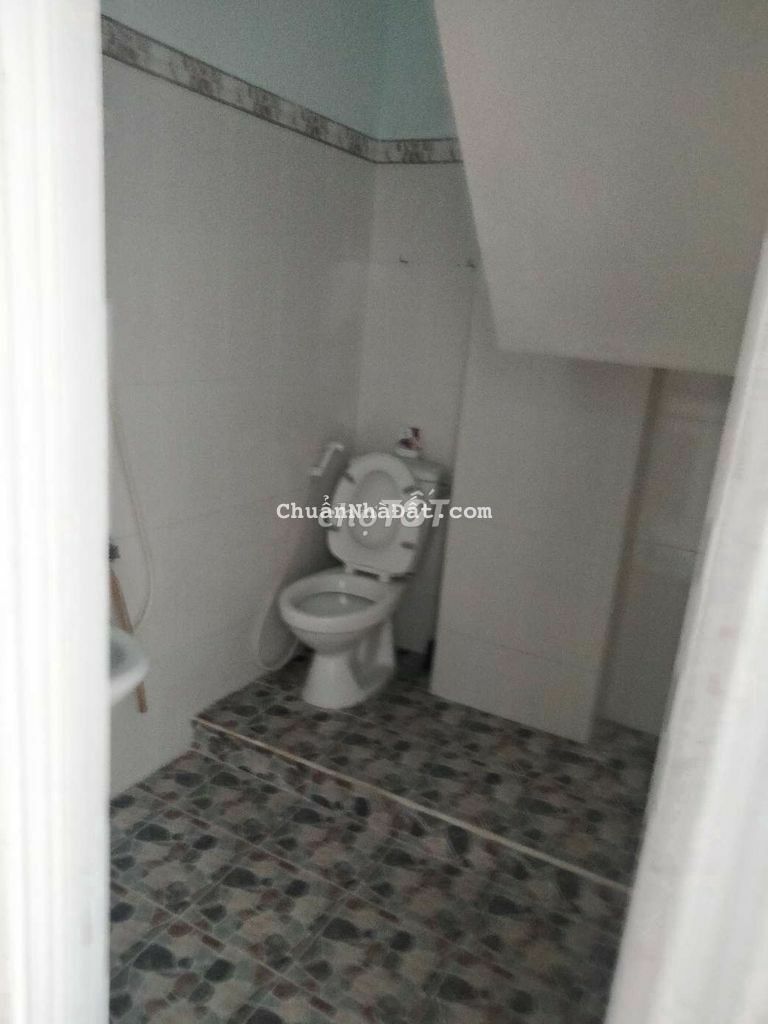 nhà hẻm xe tải đường lạc long quân, Quận 11, 2pn, giá rẻ