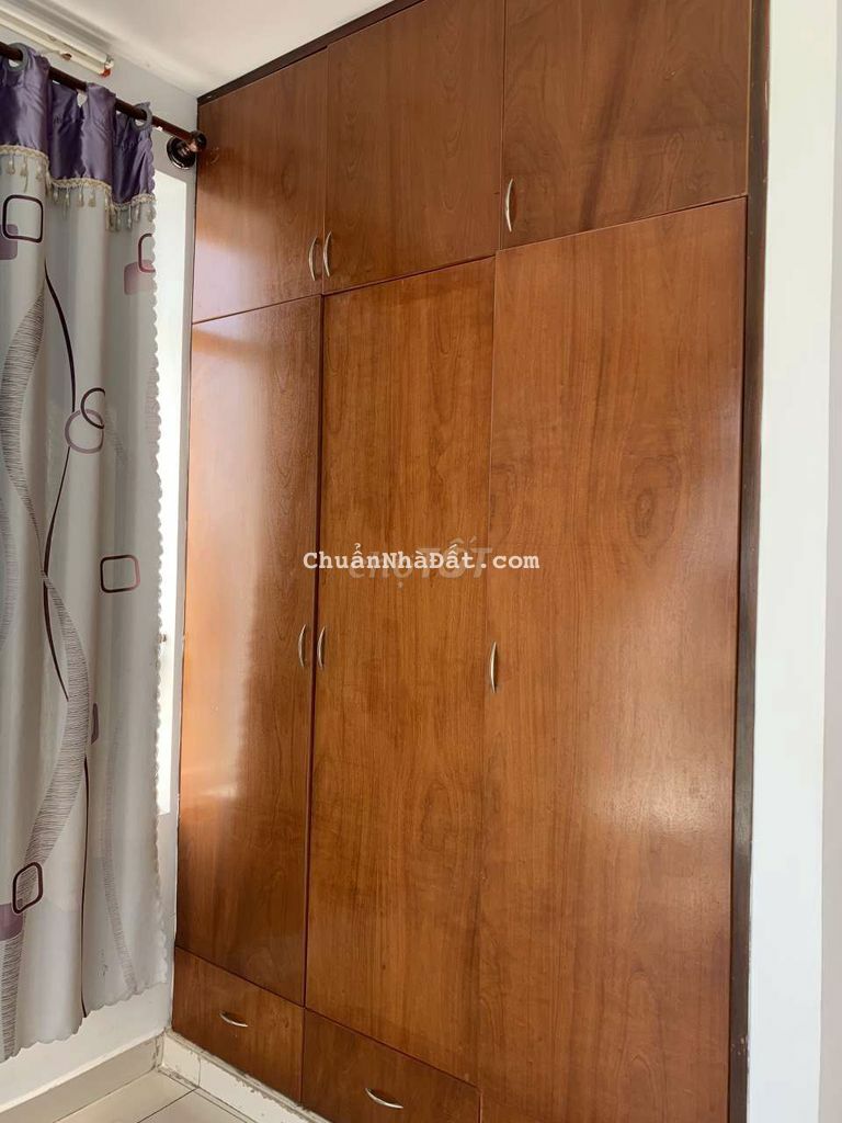 Cho thuê nguyên tầng 2pn1wc ngay Lạc Long Quân - Binh Thới giá chỉ 5.5