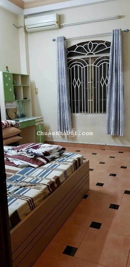 Cho thuê nhà Lê Thị Bạch Cát, P11, Q11. DT: 4x12m, 3 lầu 4PN. 14 triệu Cho thuê nhà Lê Thị Bạch Cát, P11, Q11. DT: 4x12m, 3 lầu 4PN. 14 triệu