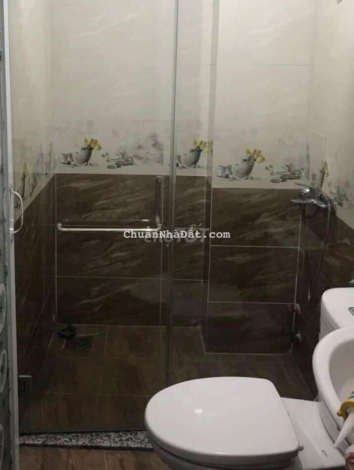 Nhà mới đẹp 99% ,HXT Hàn Hải Nguyên . 3 lầu . 5PN 4WC