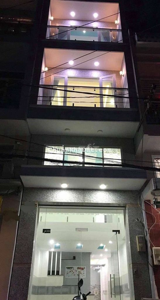 Nhà mới đẹp 99% ,HXT Hàn Hải Nguyên . 3 lầu . 5PN 4WC