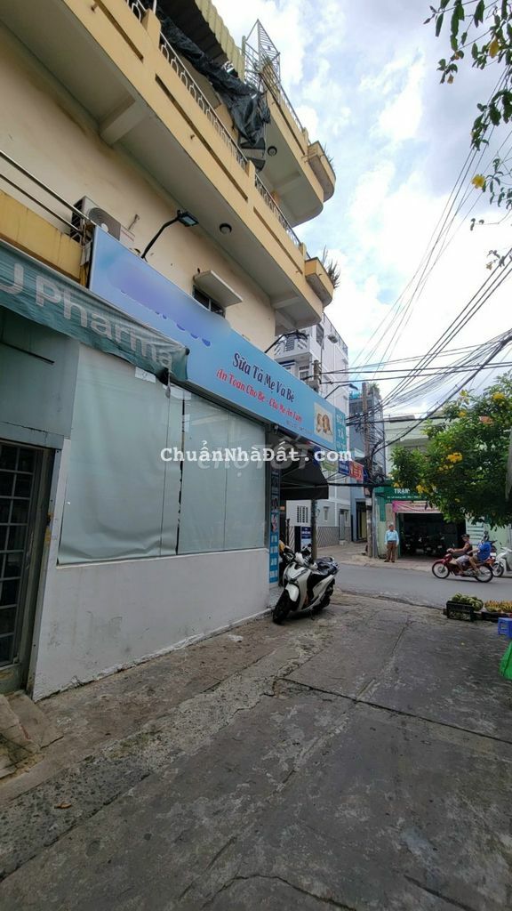 Nhà góc 2 mặt hẻm Đường 100 Bình Thới, 4.2x12, trệt 3 lầu 16tr