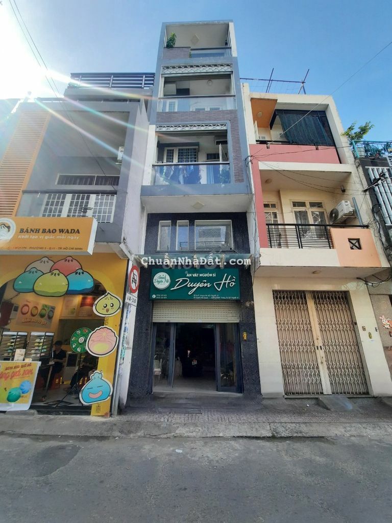 Nhà MTKD 161B Lạc Long Quân, trệt 4 lầu, 5PN 3.5x13 mới đẹp 18tr