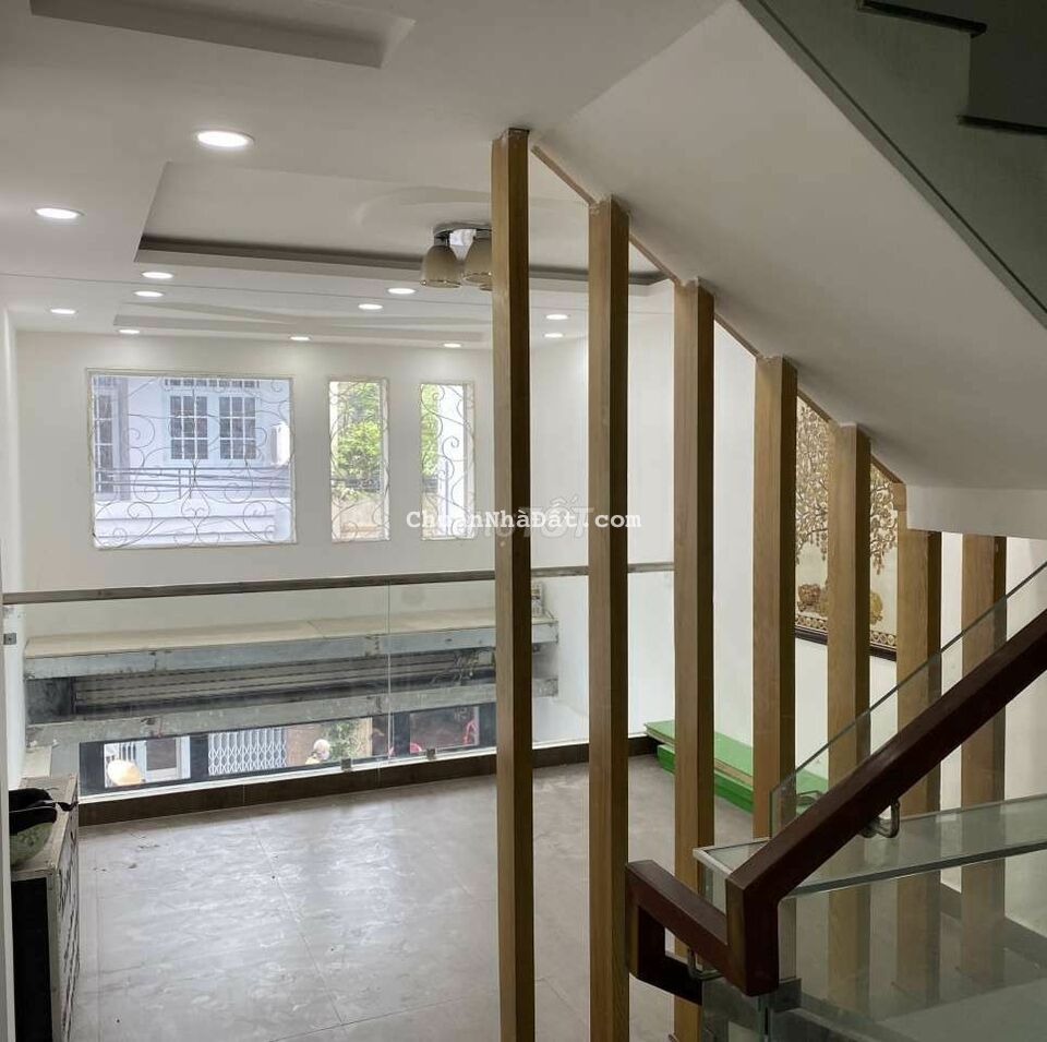 Nhà đẹp MT kinh doanh Bình Thới DT:4x14m. 4 lầu . 7PN 7WC